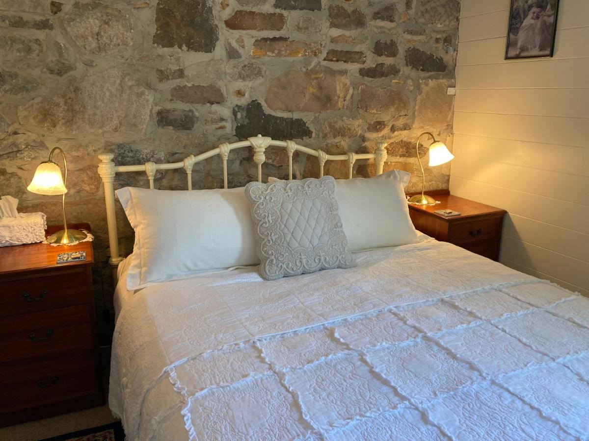 Orford'S Sanda House B&B Екстериор снимка