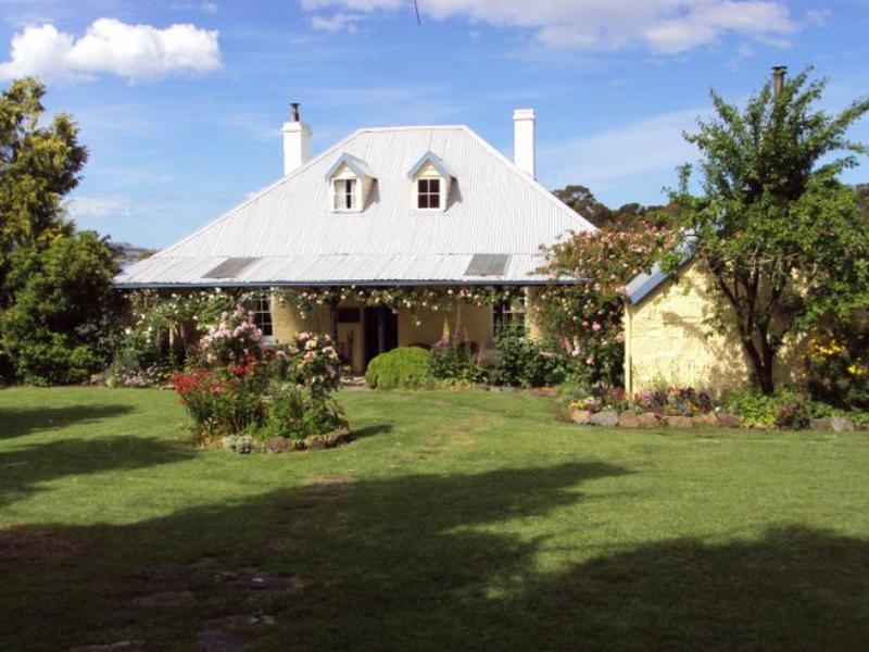 Orford'S Sanda House B&B Екстериор снимка